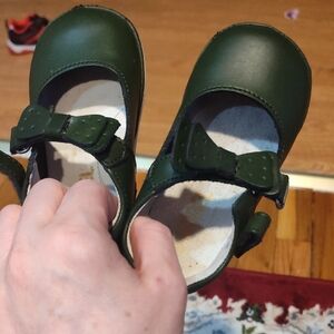 L'Amour Green Dress Shoes with Bow